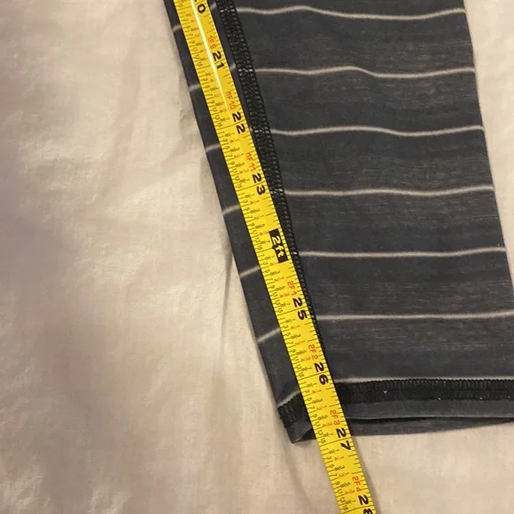 Striped Floral Performance Bike Shorts - Navy - Picture 8 of 8